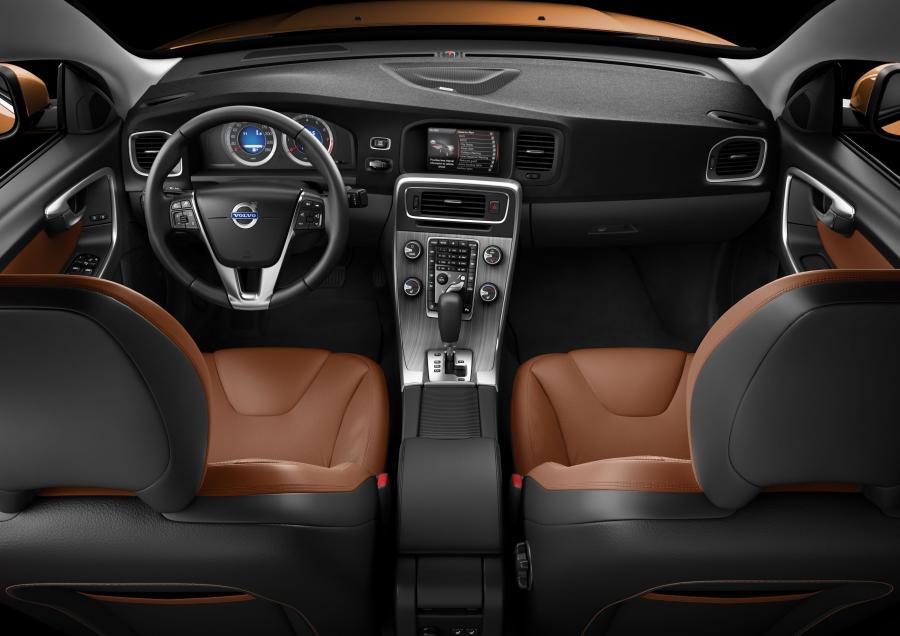  Volvo S60 2010 года  (фото 36 из 226)